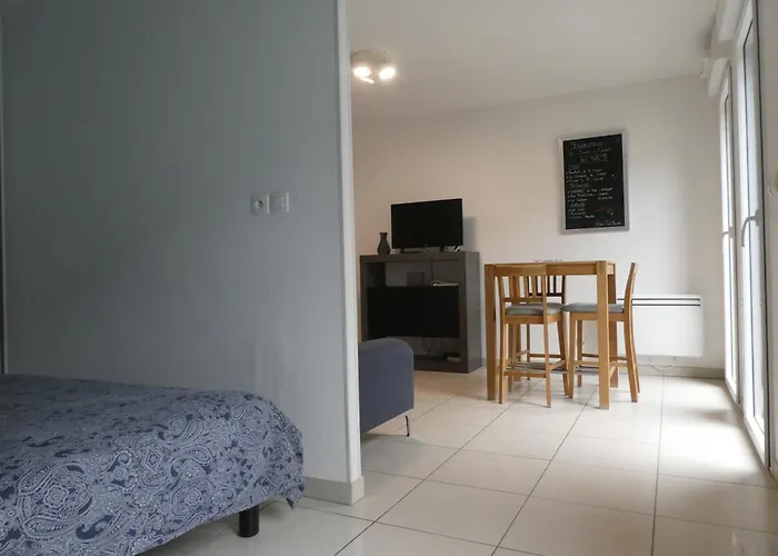 Appartement Quai Sud, T1 Bis-37M2, Terrasse, Parking, Plage Et Vieille Ville A Proximite Immediate